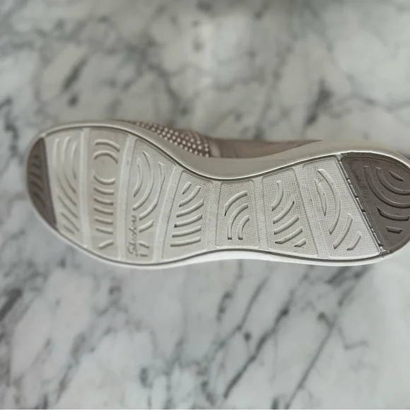 Skechers Taupe Rhinestone Slip-On Sneakers Women’s Memory Foam Size 9.5 - Picture 11 of 11